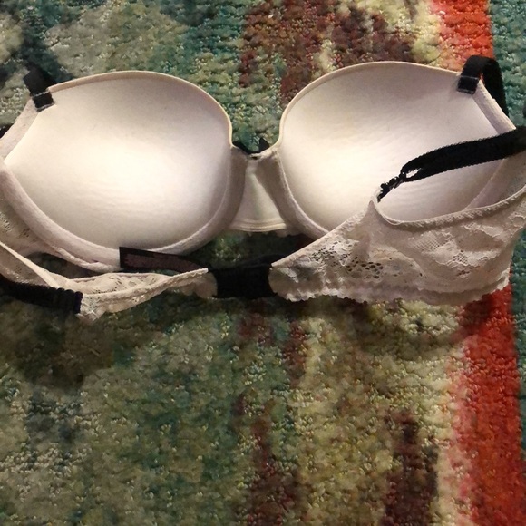 Victoria secret Bra - Picture 2 of 2